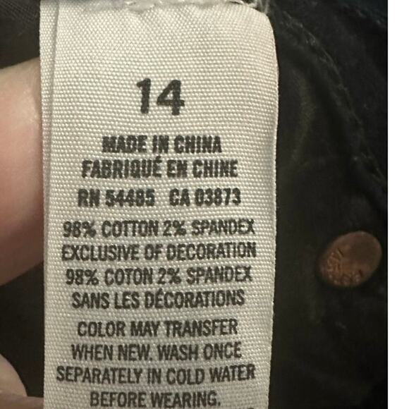 AMERICAN EAGLE Black Distressed Stretch Shorts - Curve Plus Sz 14 - Picture 3 of 5